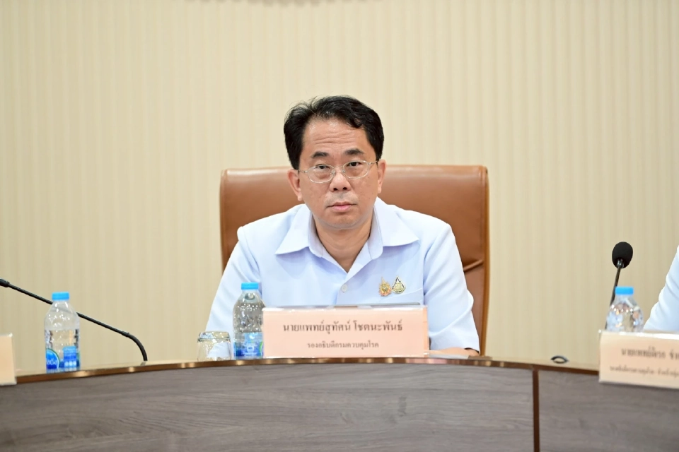 นายแพทย์สุทัศน์ โชตนะพันธ์ รองอธิบดีกรมควบคุมโรค