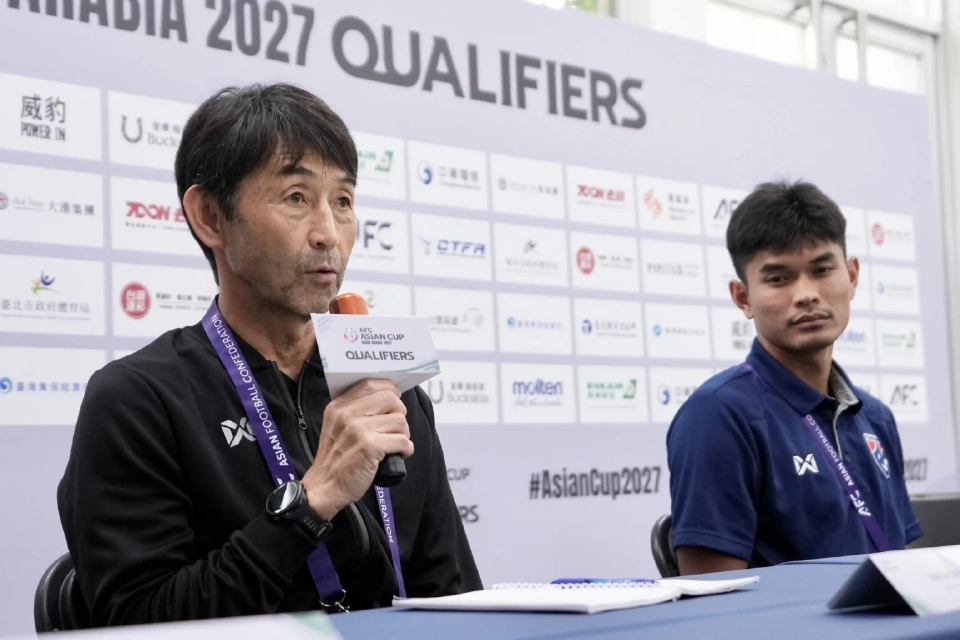 “มาซาทาดะ อิชิอิ” หัวหน้าผู้ฝึกสอนฟุตบอลทีมชาติไทย -“ธีรศักดิ์ เผยพิมาย&quot; กองหน้าทีมชาติไทย