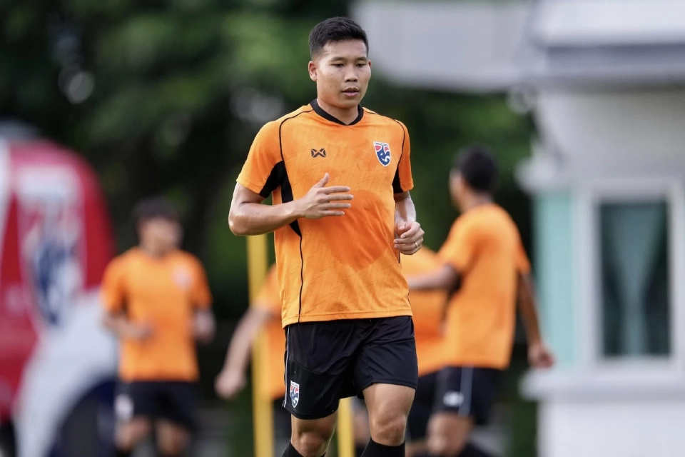 พิธิวัตต์ สุขจิตธรรมกุล กองกลางทีมชาติไทย จากสโมสร บุรีรัมย์ ยูไนเต็ด