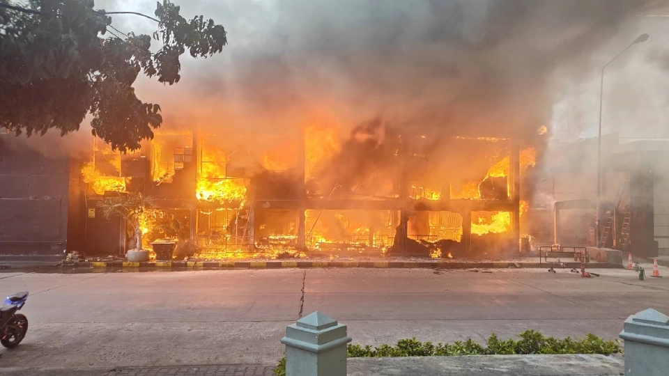 ด่วน ไฟไหม้ร้าน Route66 สถานบันเทิงชื่อดังย่าน RCA พระราม9