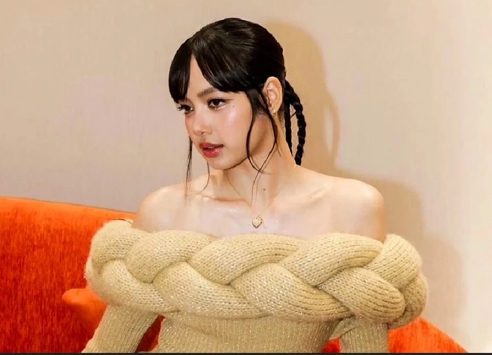 ลิซ่า ลลิษา มโนบาล