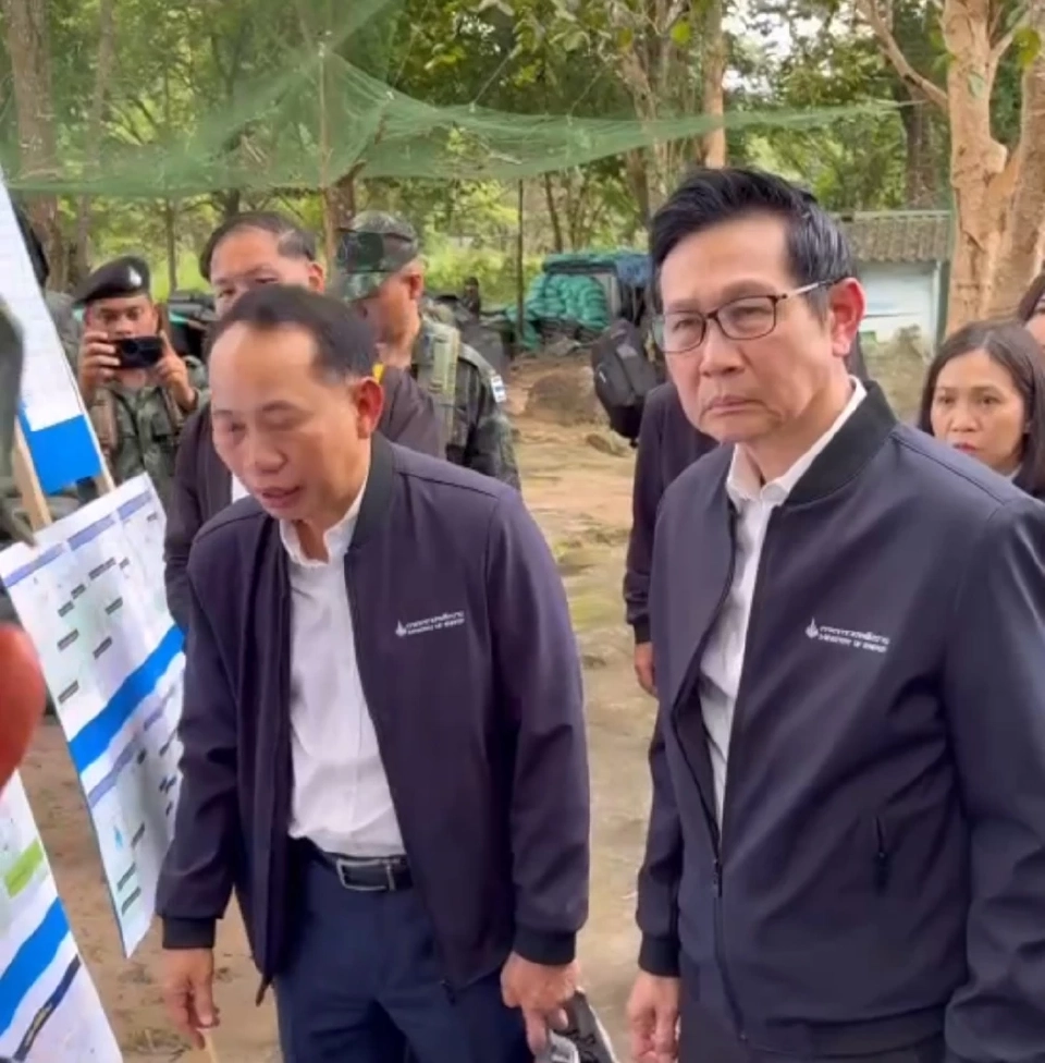 'อรรถพล' ลุยศรีสะเกษ สั่งติดตั้งโซลาร์เซลล์ 100 ชุด ให้ทหารชายแดน