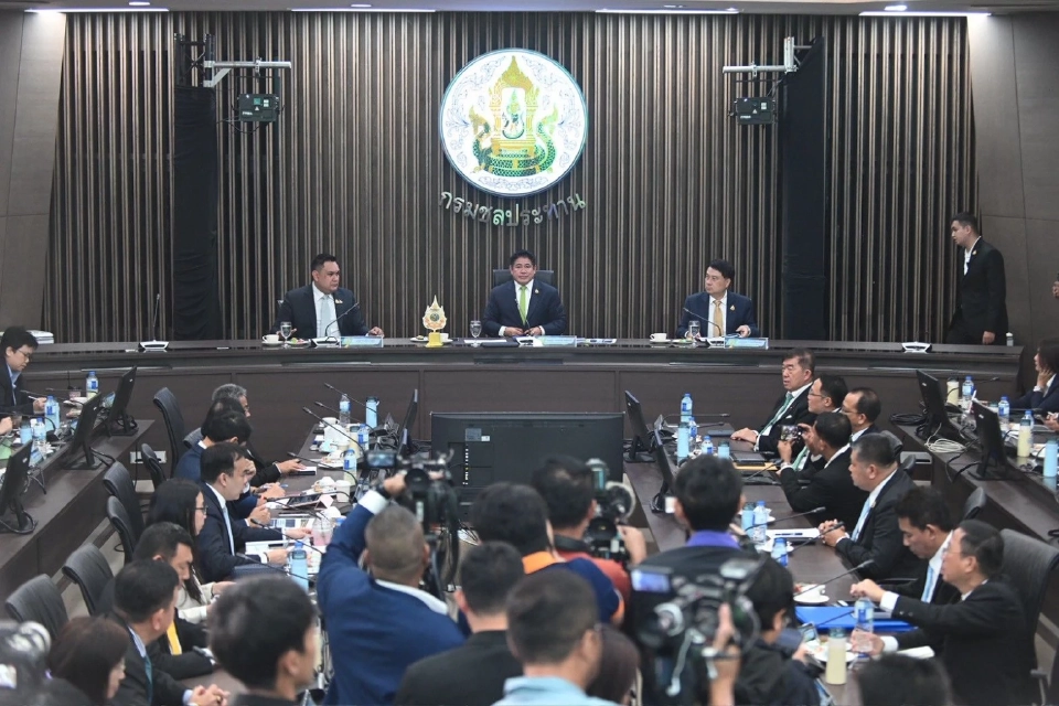 'ธรรมนัส'  สานนโยบายเดิม เร่งดันนโยบาย 3 สร้าง ดันรายได้ ตลาด โอกาสเกษตรกร