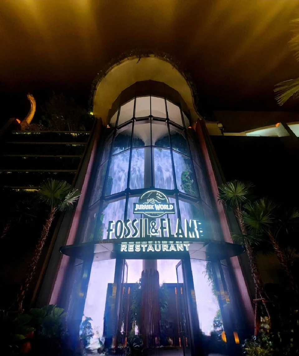 Jurassic World : The Experience - Fossil &amp; Flame