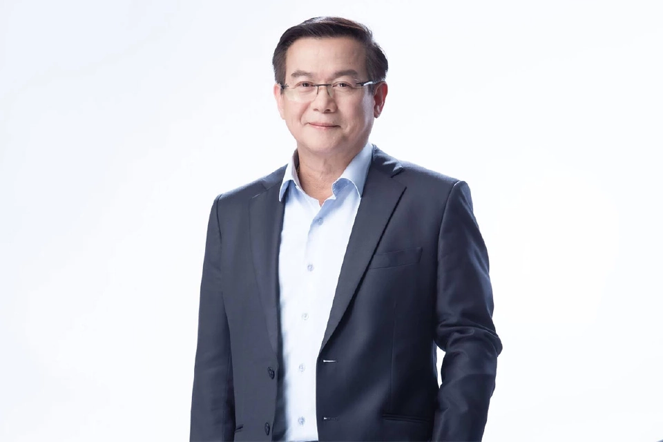 ดร.สมพร สืบถวิลกุล ประธานเจ้าหน้าที่บริหาร ทิพยประกันภัย