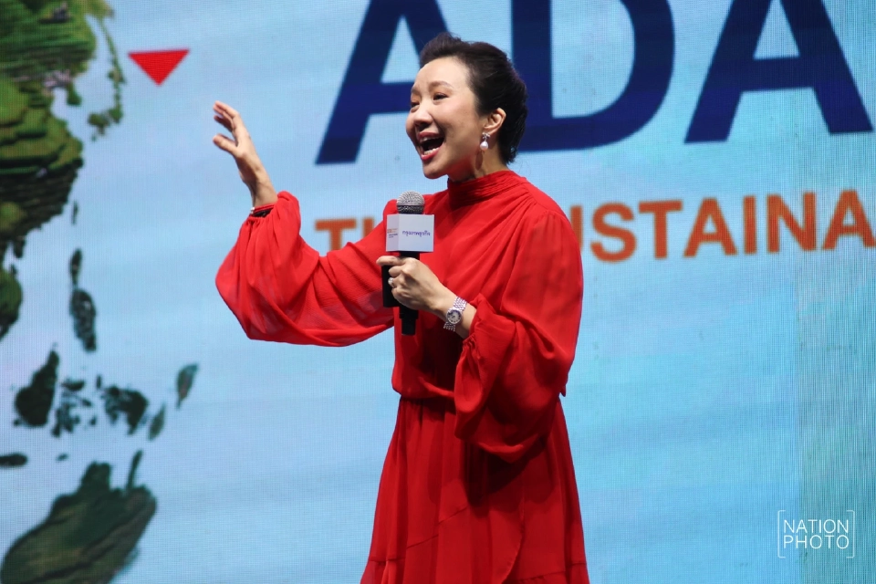 นางวัลลภา ไตรโสรัส