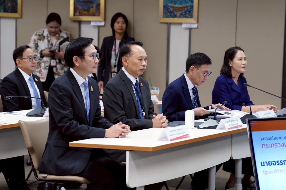 ส่องโปรไฟล์ 5 คณะทำงาน ‘อรรถพล ฤกษ์พิบูลย์’ รมว.พลังงาน 