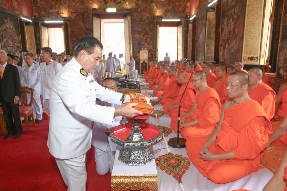 กลุ่มบริษัทกัลฟ์ น้อมถวายผ้าพระกฐินพระราชทาน ณ วัดสระเกศฯ