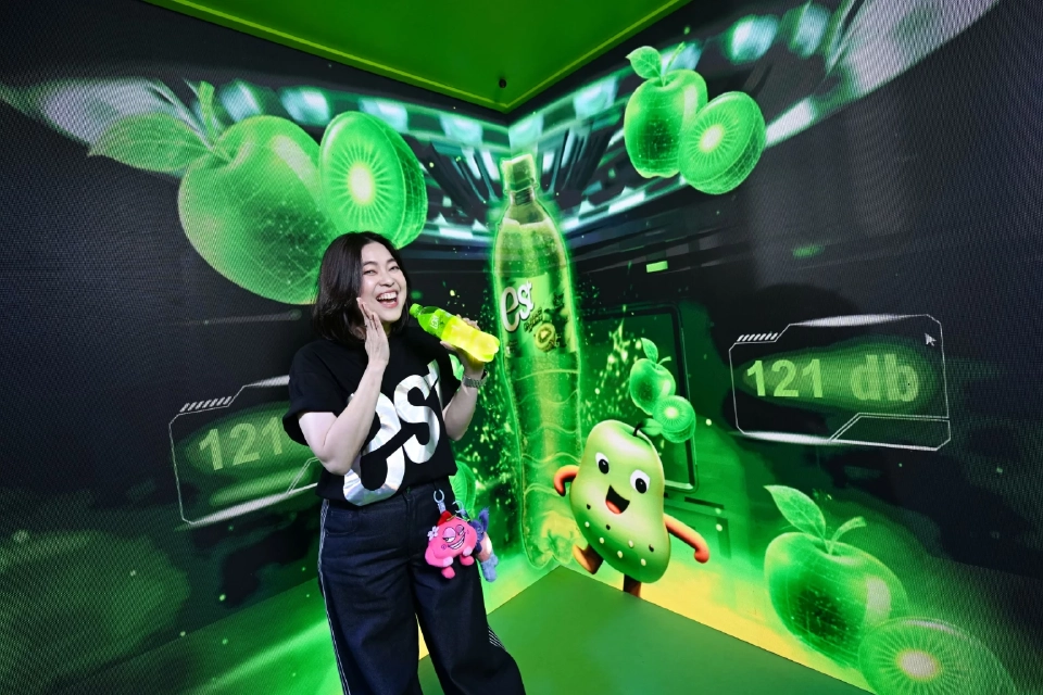 ตลาดน้ำอัดลม 6.8 หมื่นล้านคึกคัก ‘เอส’ รุกตลาดน้ำสี เจาะ Gen Z ต่อเนื่อง