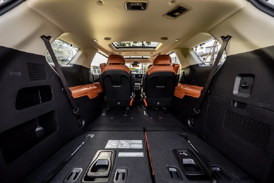 รีวิว KIA Carnival HEV เอ็มพีวี 7 ที่นั่ง ไฮบริด ขายยุคนี้ไม่ง่าย