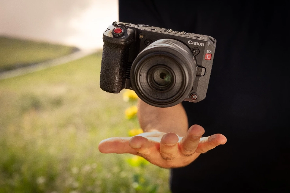 แคนนอน เปิด“รับ-ส่ง ซ่อม”กล้อง-เลนส์” ถึงบ้าน เริ่มต้น 300 บาท