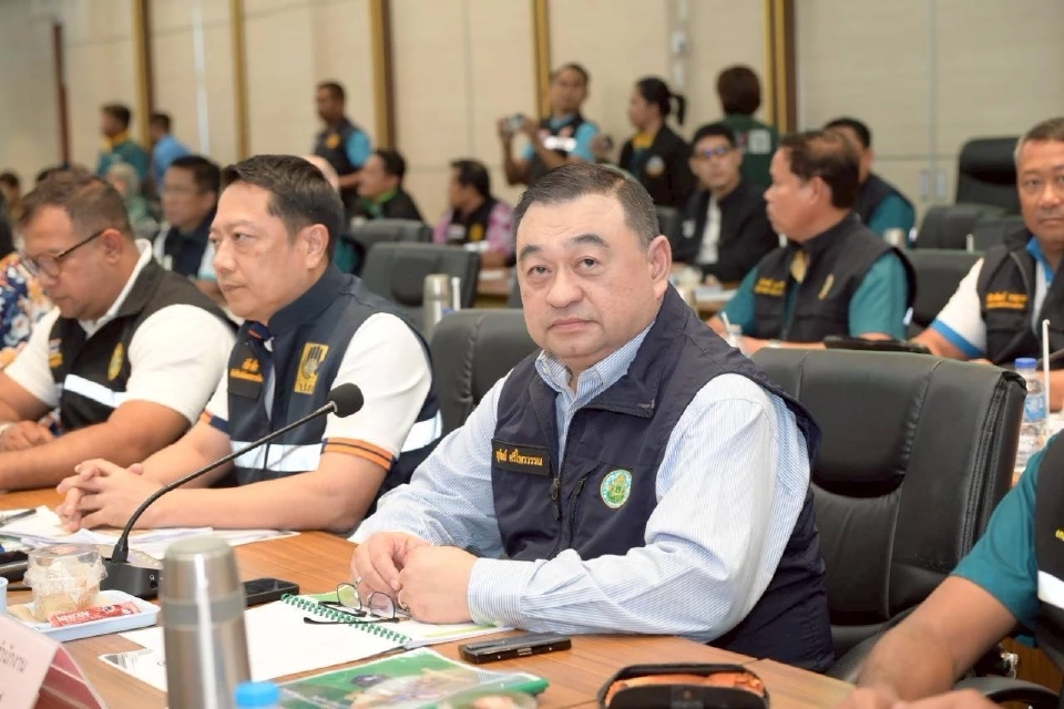 รมช.เกษตรฯ เคลื่อนทัพลงใต้ กำชับกรมชลฯ คุมเข้มแผนจัดการน้ำ ตั้งรับอุทกภัยนราธิวาส