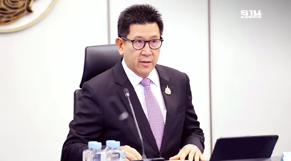 นายเอกนิติ นิติทัณฑ์ประภาศ รองนายกรัฐมนตรี และรัฐมนตรีว่าการกระทรวงการคลัง 