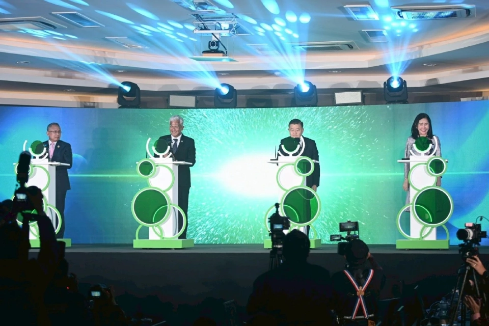 ‘ธรรมนัส’ เพิ่มดีมานด์ยางในประเทศ ใช้งานชลประทาน- ล้อยาง กยท. ในหน่วยงานรัฐ ครั้งแรก