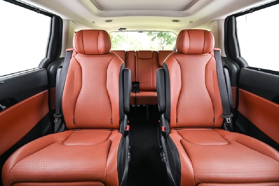 รีวิว KIA Carnival HEV เอ็มพีวี 7 ที่นั่ง ไฮบริด ขายยุคนี้ไม่ง่าย