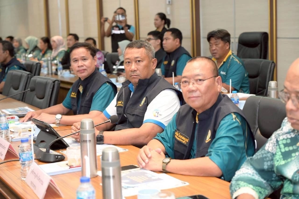 รมช.เกษตรฯ เคลื่อนทัพลงใต้ กำชับกรมชลฯ คุมเข้มแผนจัดการน้ำ ตั้งรับอุทกภัยนราธิวาส