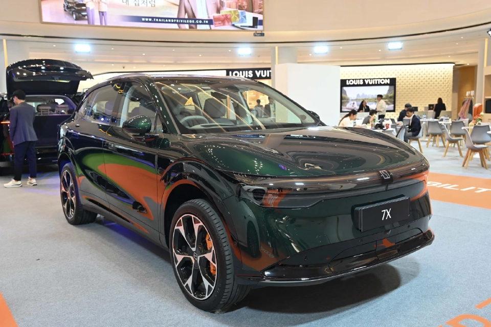 ดีลเด็ด MGC-ASIA จัดเต็มที่พารากอน กระตุ้นตลาดยานยนต์ปลายปี