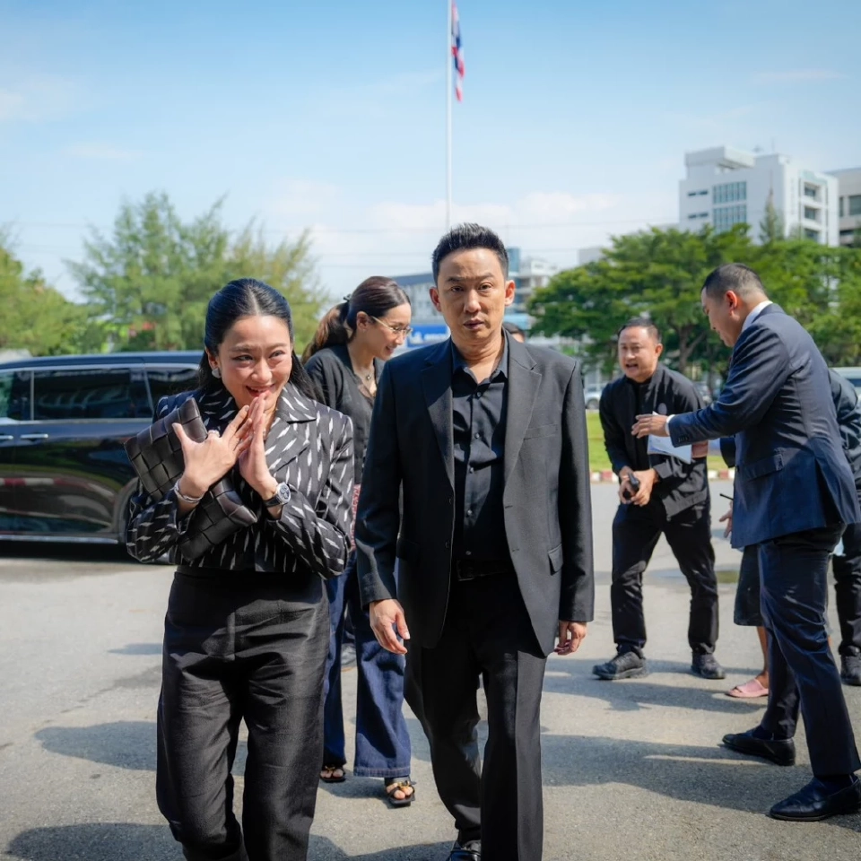 “3 พี่น้องชินวัตร”เข้าเยี่ยม “ทักษิณ”หลังถูกคุมขังครบ 2 เดือน