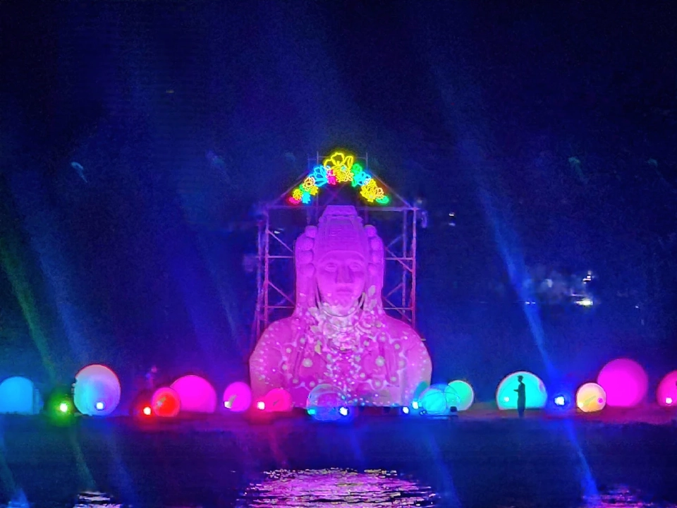 เริ่มแล้ว! วิจิตรเจ้าพระยา 2568 เปิด 15 จุดแสดงแสงสีเสียง โดรนนับพันลำ  9 พ.ย.-23 ธ.ค.นี้