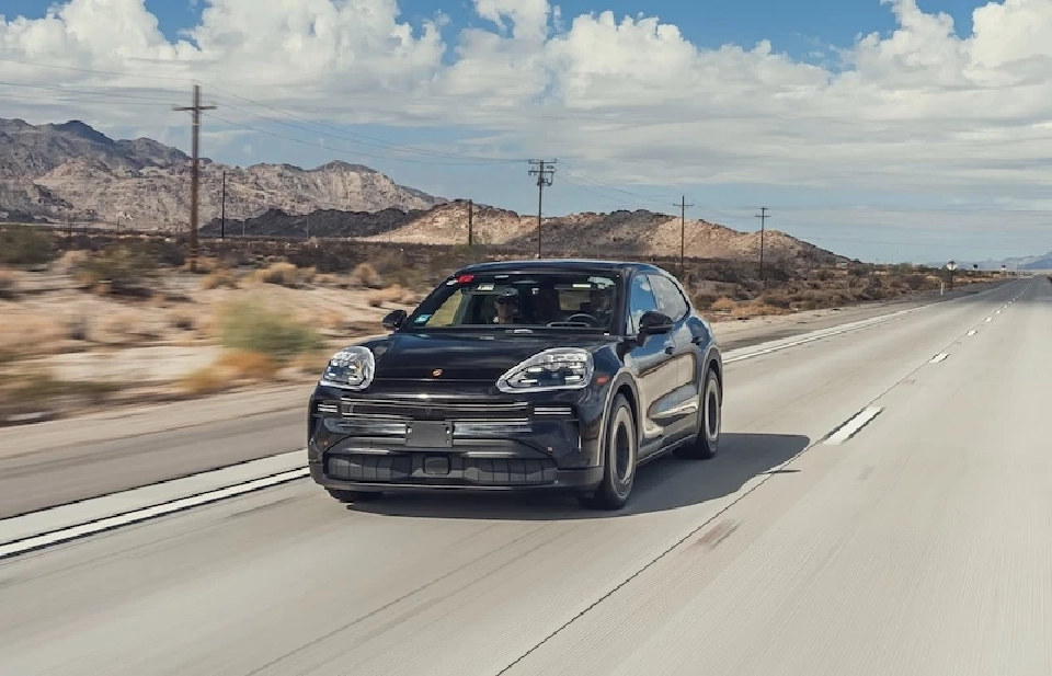 ปอร์เช่ คาเยนน์ อีวี