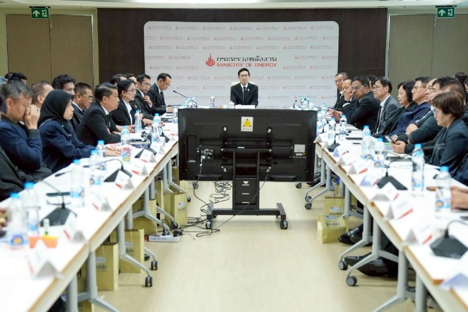 ‘อรรถพล’ เรียกประชุมด่วน สั่งพลังงานจ.เร่งโซลาร์ฟาร์มชุมชน-โซลาร์สูบน้ำเกษตรกร