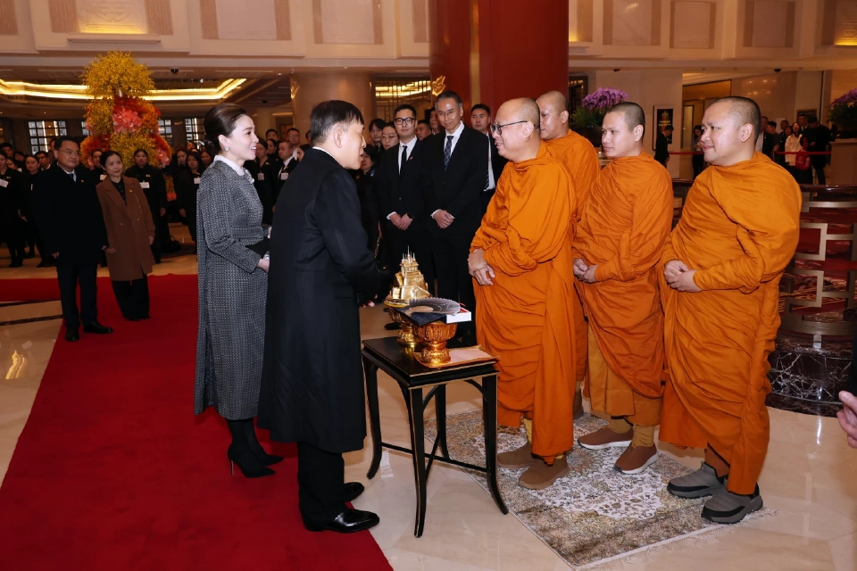 ในหลวง-พระราชินี เสด็จฯเยือนสาธารณรัฐประชาชนจีนอย่างเป็นทางการ