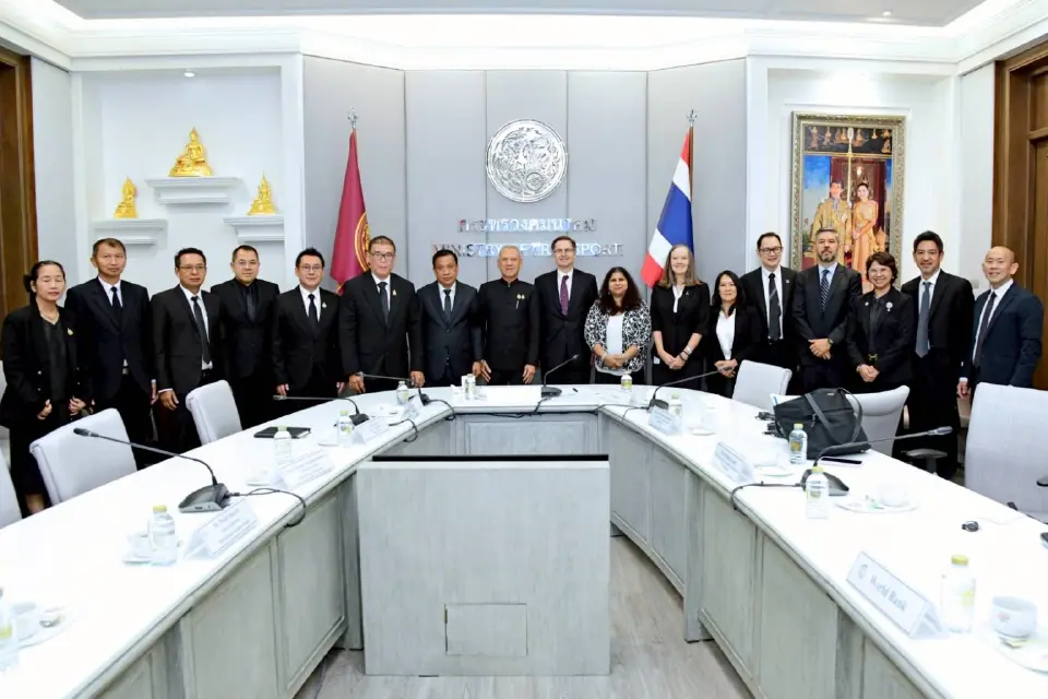 ปลดล็อกถนนสายใต้ ‘พิพัฒน์’ ถก World Bank เคาะแหล่งเงินกู้ ‘สะพานทะเลสาบสงขลา-เกาะลันตา’