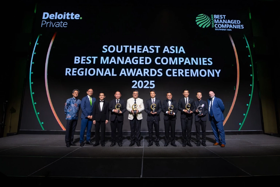 “อักษร เอ็ดดูเคชั่น”คว้ารางวัลบริหารจัดการยอดเยี่ยมผู้นำสื่อการศึกษา