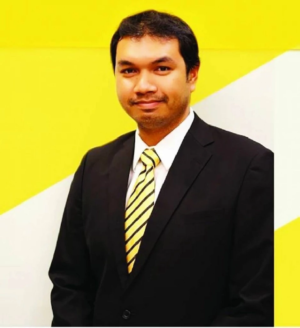 นายธนวัฒน์ รื่นบันเทิง หัวหน้าฝ่ายวิจัยจาก บริษํทหลักทรัพย์ ทิสโก้ จำกัด