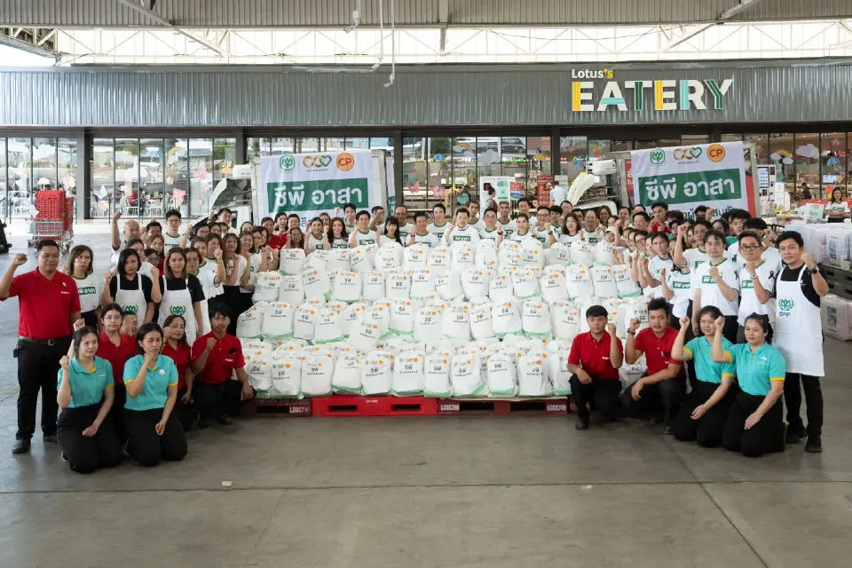 'ศุภชัย’นำทัพทีมซีพีอาสา ระดมพลังช่วยน้ำท่วมใต้ ส่งถุงกำลังใจ-อาหาร–น้ำ ช่วย 10 จังหวัดวิกฤต