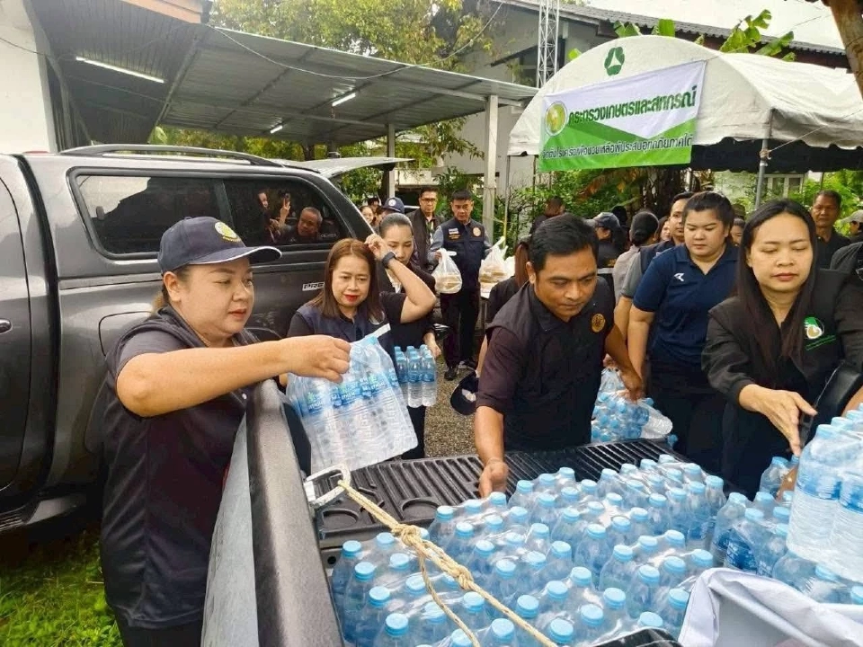 อธิบดีกรมส่งเสริมสหกรณ์ ผนึกเครือข่ายสหกรณ์ทั่วประเทศ ระดมช่วยชาวใต้ฝ่าน้ำท่วม