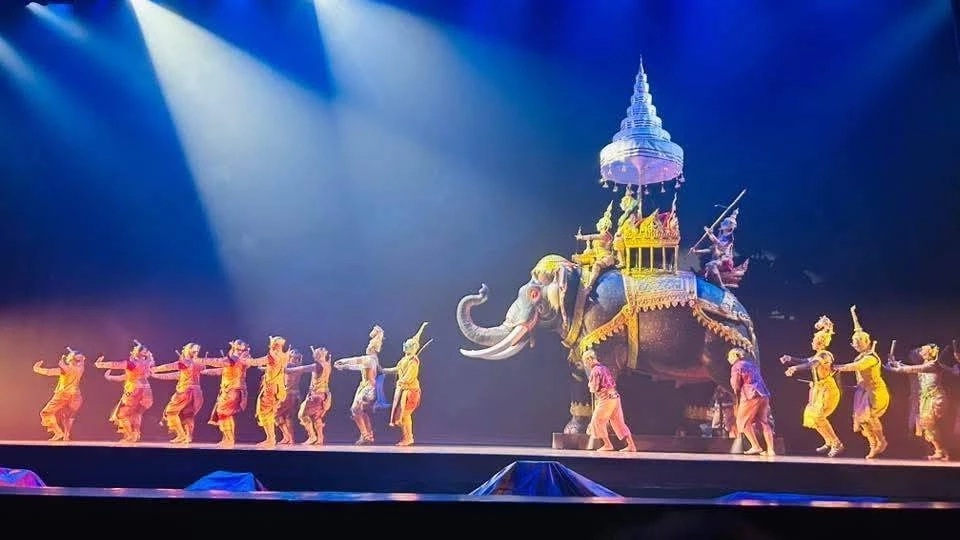 อลังการ ‘โขนสัตยาพาลี’ ธำรงนาฏศิลป์ สืบสานพระราชปณิธาน สมเด็จพระพันปีหลวง