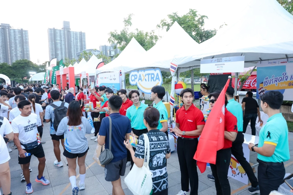 “ซีพี แอ็กซ์ตร้า’ ร่วมวิ่งอัญเชิญไฟพระฤกษ์ ส่งแรงใจเชียร์ซีเกมส์ –อาเซียนพาราเกมส์ 2025