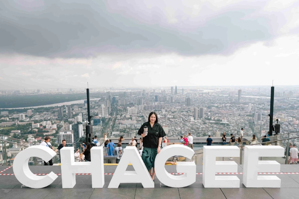 นางสาวชุมพิชา พัฒนาหิรัญ 