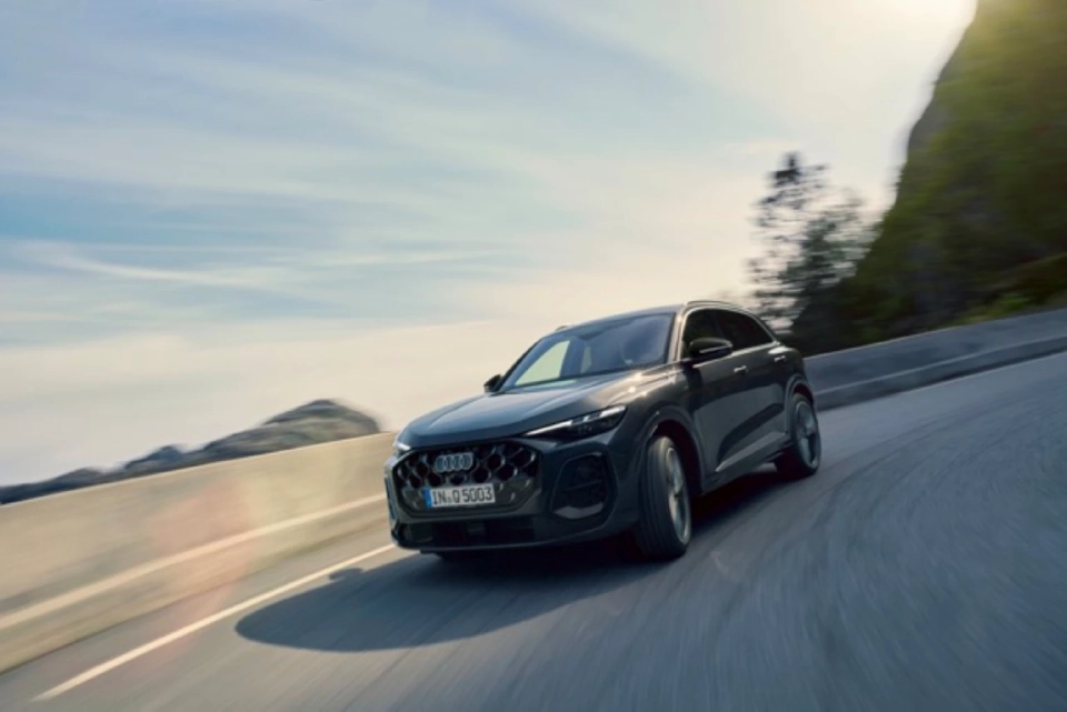  “The all-new Q5 e-hybrid”