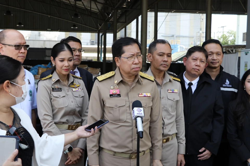 ‘สันติ ปิยะทัต’ดันสังคมไทยปลอดบุหรี่ไฟฟ้า ทำลายของกลาง 1.8 แสนชิ้น