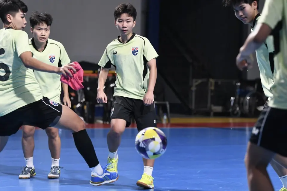 ฟุตซอลหญิงทีมชาติไทย ซ้อมก่อนดวล แคนาดา