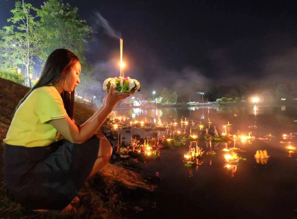 ย้ำไม่ห้ามลอยกระทง ขอลดกิจกรรมรื่นเริง แสดงความเคารพพระพันปีหลวง