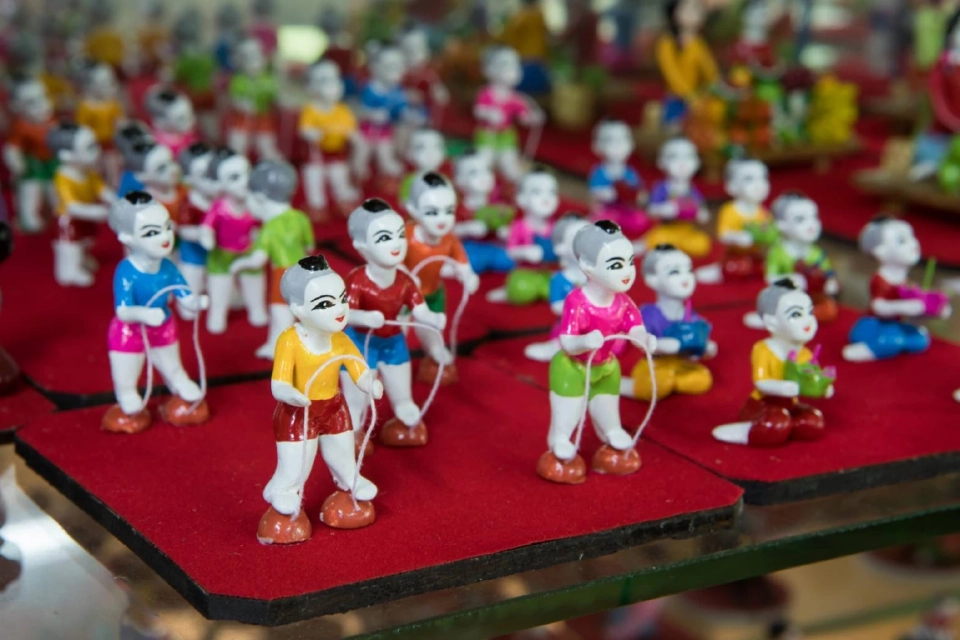 เที่ยวตามรอย โครงการพระราชดำริ 'สมเด็จพระพันปีหลวง' ปักหมุด 5 พิกัด เส้นทางศิลปาชีพ