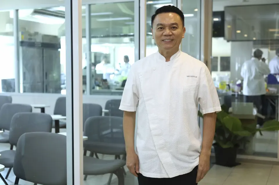  เชฟเอียน-พงษ์ธวัช เฉลิมกิตติชัย (Chef Ian Kittichai) 