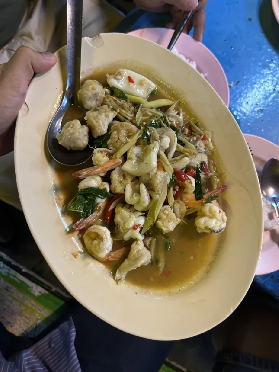 ครัวไสว (ต้วมหน่อย) สิงห์บุรี ปลาตะเพียนราดเต้าเจี้ยว