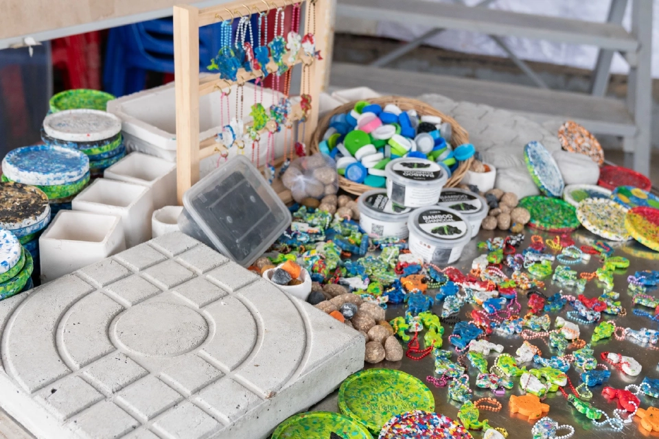 จิตอาสา ปตท.สผ. ร่วมเปลี่ยนขยะให้มีคุณค่า สร้างประโยชน์แก่ชุมชน