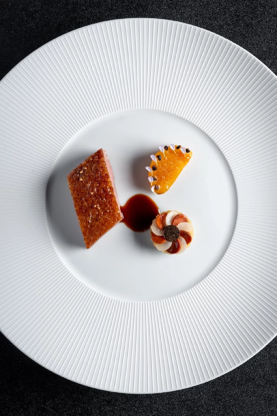 เจ๋ง! มิชลินไกด์ 2569 ยกร้านอาหาร ‘ซูห์ริง’ คว้า ‘สามดาวมิชลิน’ เป็นร้านที่ 2 ในไทย