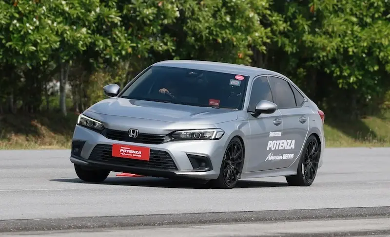 BRIDGESTONE POTENZA Adrenalin RE005 ราคา 3,350-14,850 บาท