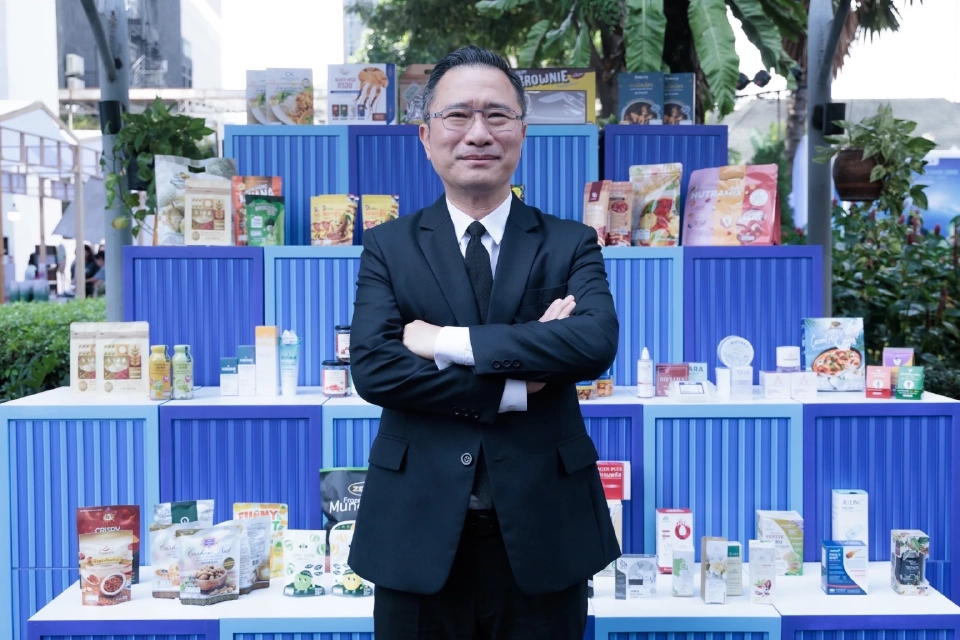 นายชลัช รัตนบุญนิธิ กรรมการผู้จัดการ ธนาคารเพื่อการส่งออกและนำเข้าแห่งประเทศไทย (ธสน.)