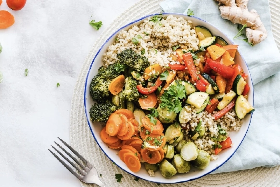 เปิดมุมมองแพทย์แผนจีน เสริมแกร่ง “ผู้ป่วยมะเร็ง” ด้วยการปรับ 3 สมดุล