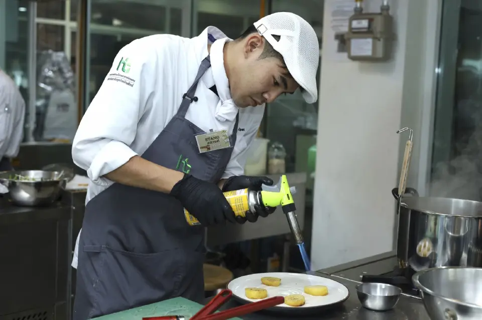 เรียนจริงทำจริง DPU ปั้น นักศึกษา สู่เจ้าของร้านอาหาร เรียนรู้กับตัวจริง