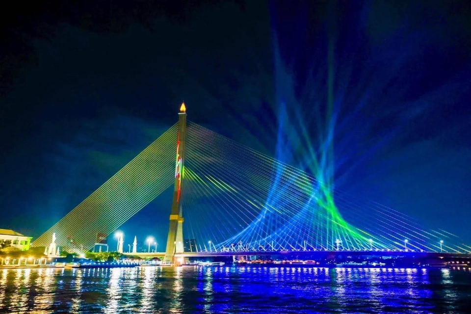 เริ่มแล้ว! วิจิตรเจ้าพระยา 2568 เปิด 15 จุดแสดงแสงสีเสียง โดรนนับพันลำ  9 พ.ย.-23 ธ.ค.นี้