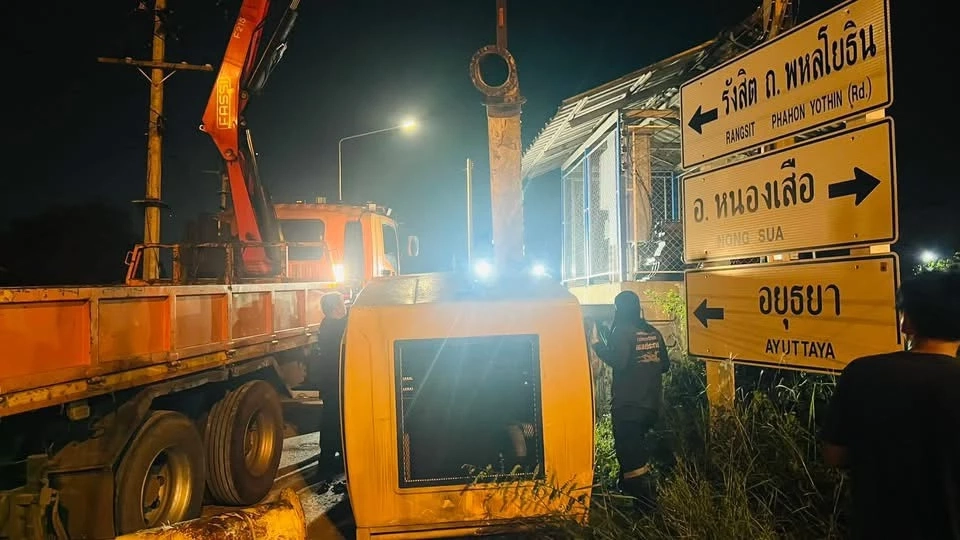 กรมชลฯ ปรับลดระบายน้ำเขื่อนป่าสักฯ เดินเครื่องเร่งระบายผ่านคลองลัดโพธิ์ รับมือน้ำเหนือ-น้ำทะเลหนุน