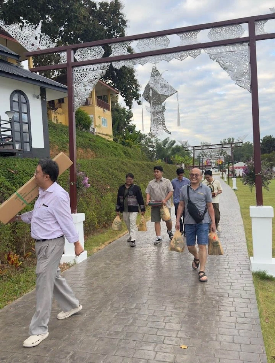 ความรื่นเริงในการบุญ